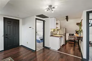 31 Gilmore St, Providence, RI 02907 - Photo 29