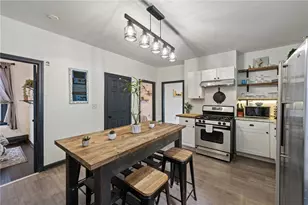 31 Gilmore St, Providence, RI 02907 - Photo 7