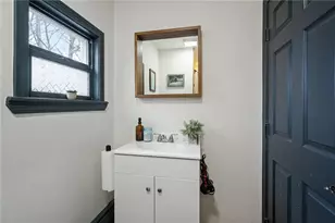 31 Gilmore St, Providence, RI 02907 - Photo 27