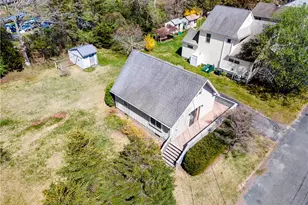 25 Westside Rd, South Kingstown, RI 02879 - Photo 27