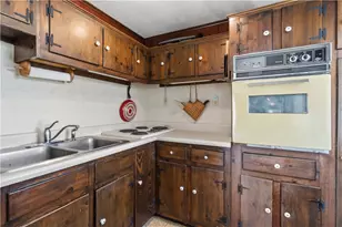 25 Westside Rd, South Kingstown, RI 02879 - Photo 9