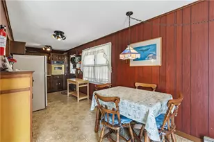 25 Westside Rd, South Kingstown, RI 02879 - Photo 7