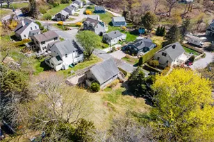 25 Westside Rd, South Kingstown, RI 02879 - Photo 31