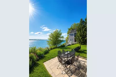 13 Harding Avenue, East Providence, RI 02915 - Photo 3