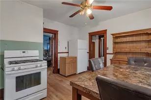 11 Grand View St, Providence, RI 02906 - Photo 5