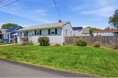 84 West Earle Street, Cumberland, RI 02864 - Photo 3