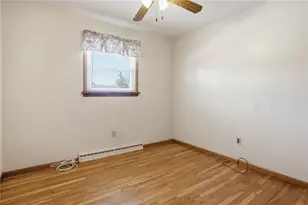 84 W Earle St, Cumberland, RI 02864 - Photo 17