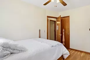 84 W Earle St, Cumberland, RI 02864 - Photo 15
