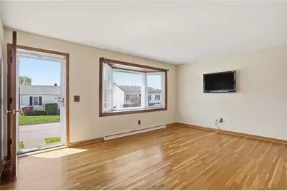 84 West Earle Street, Cumberland, RI 02864 - Photo 11