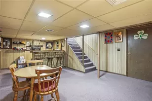 84 W Earle St, Cumberland, RI 02864 - Photo 23