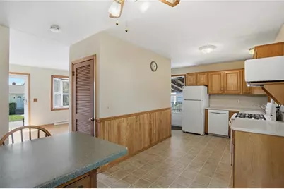 84 West Earle Street, Cumberland, RI 02864 - Photo 7