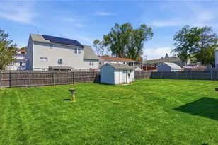 84 W Earle St, Cumberland, RI 02864 - Photo 29