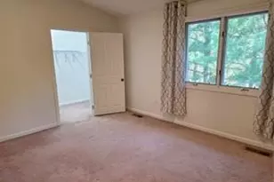 203 Dean Ridge Ct, Cranston, RI 02920 - Photo 23