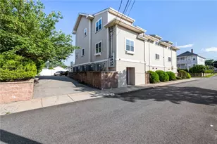 50 Clemence St, Cranston, RI 02920 - Photo 13