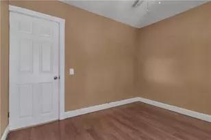 72 Moore St, Central Falls, RI 02863 - Photo 15