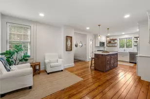 22 Farewell St, Newport, RI 02840 - Photo 3