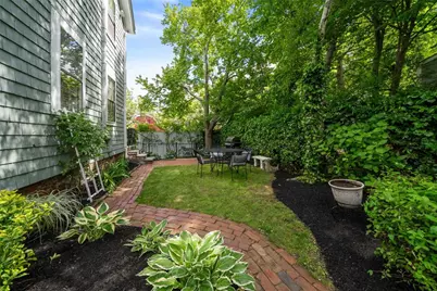 22 Farewell Street, Newport, RI 02840 - Photo 33