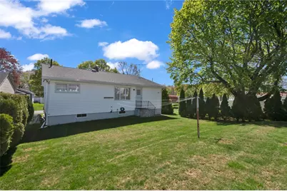 15 Pine Street, North Providence, RI 02911 - Photo 3