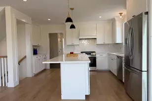 27 Massasoit Ave, Bristol, RI 02809 - Photo 5