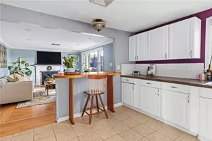 14 Woodhill Dr, Cranston, RI 02920 - Photo 17