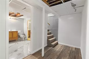14 Woodhill Dr, Cranston, RI 02920 - Photo 33