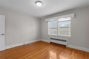 196 Wardlaw Ave, Providence, RI 02908 - Photo 11