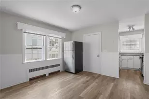 196 Wardlaw Ave, Providence, RI 02908 - Photo 5