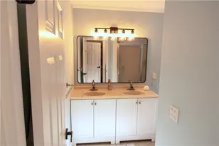 435 Allen Ave, South Kingstown, RI 02879 - Photo 9
