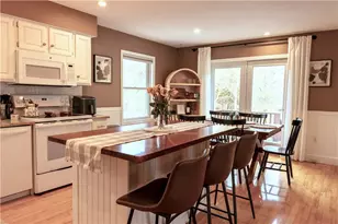 435 Allen Ave, South Kingstown, RI 02879 - Photo 3