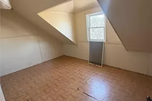 195 Ohio Ave, Providence, RI 02905 - Photo 11