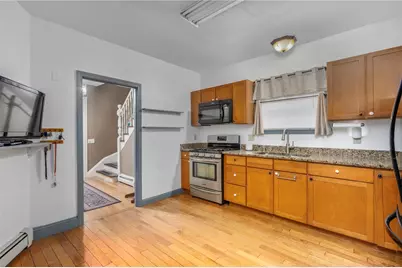 95 Corinth Street, Providence, RI 02907 - Photo 9