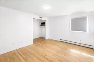10 Potter Dr, Providence, RI 02907 - Photo 19