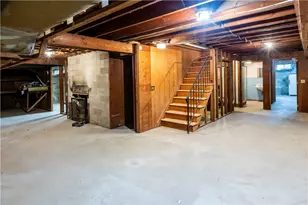 10 Potter Dr, Providence, RI 02907 - Photo 27