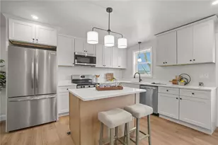 354 Jastram St, Providence, RI 02908 - Photo 3