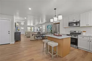 354 Jastram St, Providence, RI 02908 - Photo 7