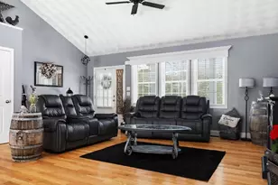 12 Hillside Dr, Charlestown, RI 02813 - Photo 5