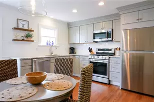 45 Second St, Newport, RI 02840 - Photo 9