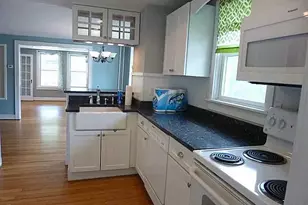 61 Malbone Rd, Newport, RI 02840 - Photo 3