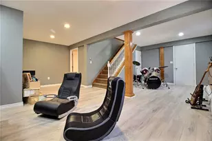 2 Overlook Dr, Hopkinton, RI 02804 - Photo 27