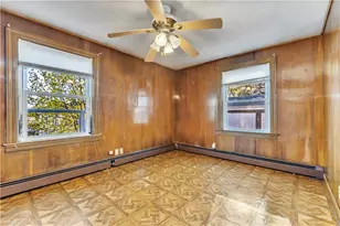 90 Woodbine St, Providence, RI 02906 - Photo 17
