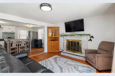 39 Oakland Drive, West Warwick, RI 02893 - Photo 5