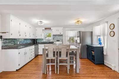 39 Oakland Drive, West Warwick, RI 02893 - Photo 7