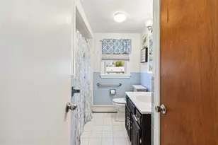 39 Oakland Dr, West Warwick, RI 02893 - Photo 11