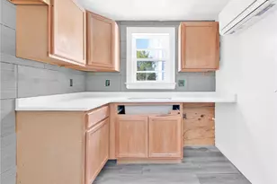 6 Shafter St, Providence, RI 02909 - Photo 9