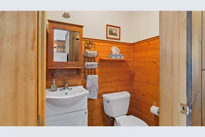 145 Massasoit Drive, Warwick, RI 02888 - Photo 17