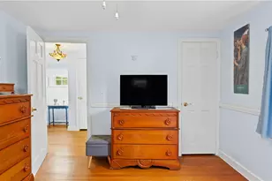 145 Massasoit Dr, Warwick, RI 02888 - Photo 31