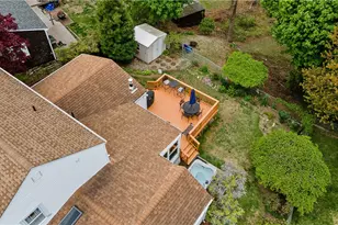 145 Massasoit Dr, Warwick, RI 02888 - Photo 41