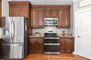 2 Adelaide Ave, North Providence, RI 02911 - Photo 15
