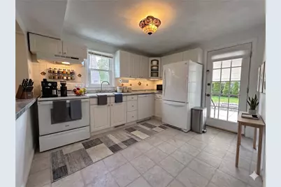 42 Dante Avenue, Johnston, RI 02919 - Photo 5