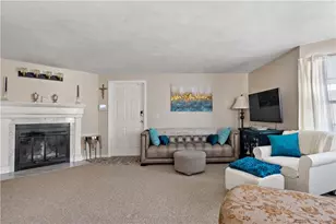 18 Pond Ct, North Providence, RI 02904 - Photo 19